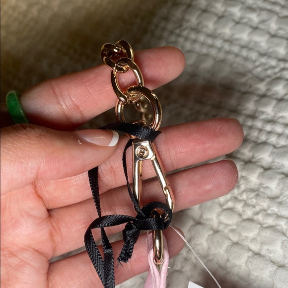 NWT Juicy Couture Hot Pink & Baby pink wristlet with Chain Strap & rhinestones 💞 - Picture 11 of 11